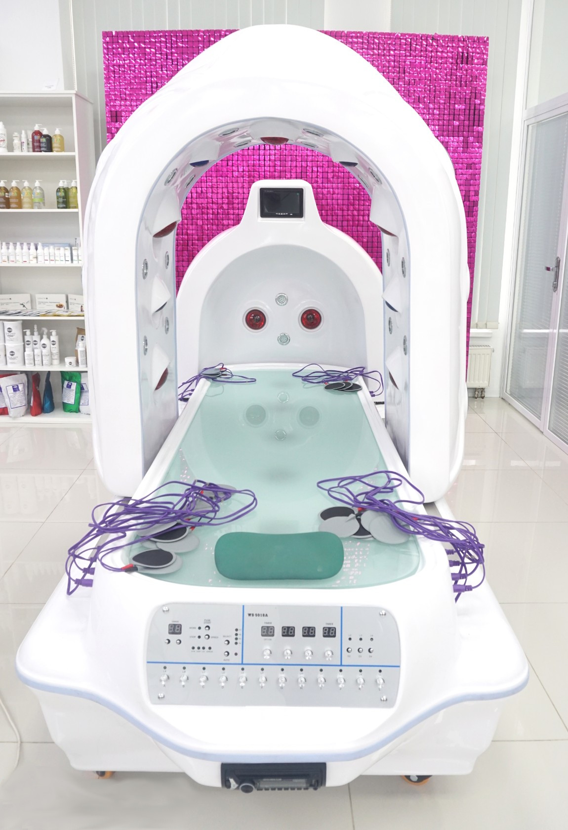В Beauty ProFactory вы можете приобрести более 800 видов аппаратов и комплектующих для: 5